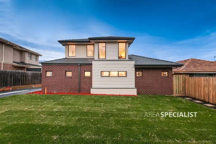 1/4 Gardiner Avenue, Dandenong North VIC 3175