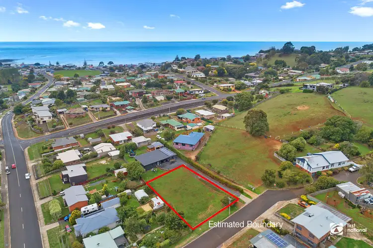 1 Southwood Avenue, Penguin TAS 7316