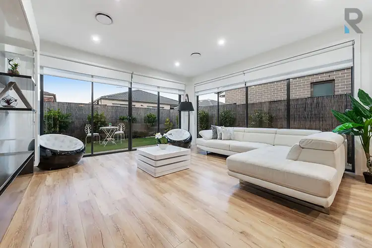 Fifth view of Homely house listing, 23 Mountleigh Circuit, Craigieburn VIC 3064