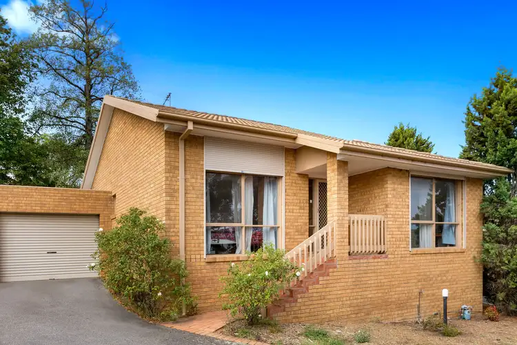Main view of Homely unit listing, 4/4 Bowen Road, Doncaster East VIC 3109