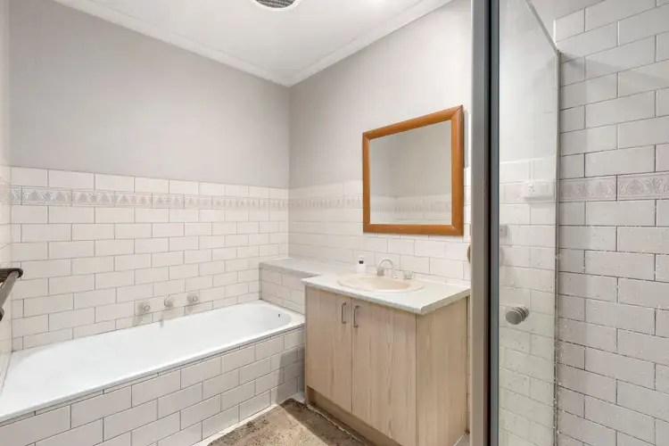 Fourth view of Homely unit listing, 4/4 Bowen Road, Doncaster East VIC 3109