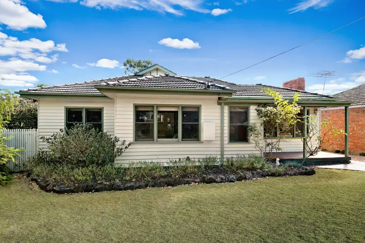 10 Talofa Avenue, Ringwood East VIC 3135