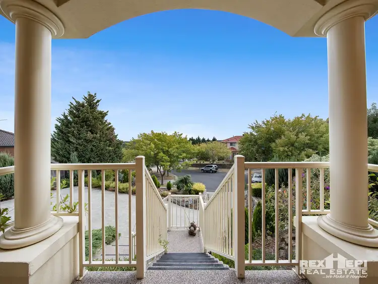 Second view of Homely house listing, 4 Rosehill Court, Narre Warren North VIC 3804