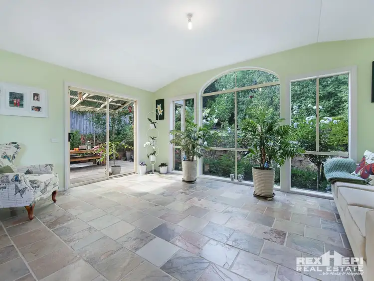 Fifth view of Homely house listing, 4 Rosehill Court, Narre Warren North VIC 3804
