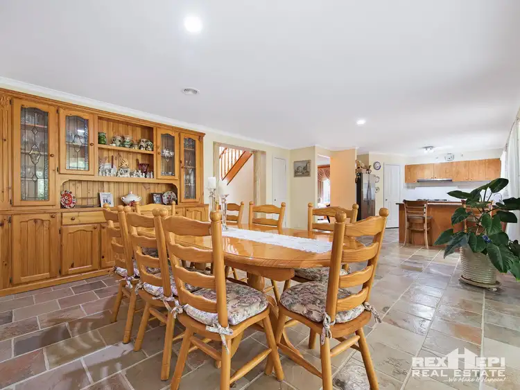 Sixth view of Homely house listing, 4 Rosehill Court, Narre Warren North VIC 3804