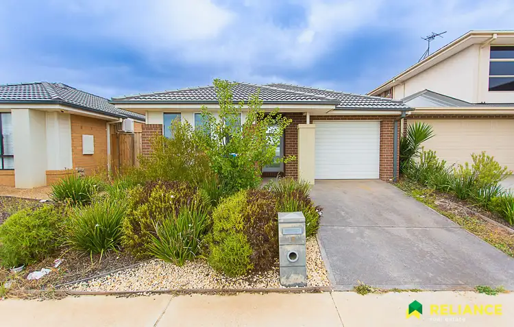 18 Timbarra Drive, Werribee VIC 3030