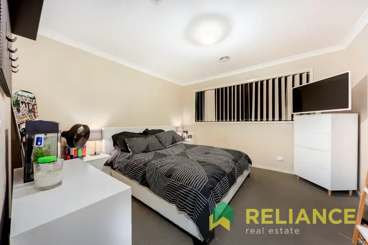 16 Clare Street, Brookfield VIC 3338