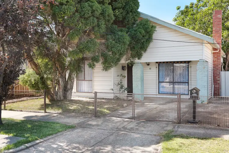 10 Thomson Street, Sunshine VIC 3020