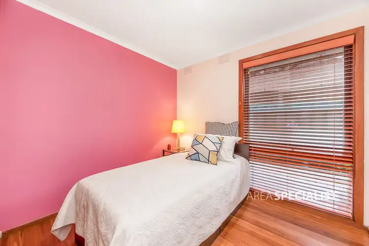 Fifth view of Homely house listing, 2 Oakwood Drive, Keysborough VIC 3173