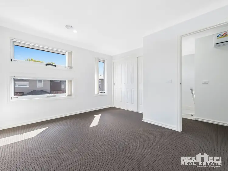 Fifth view of Homely house listing, 9 Pistachio Close, Hampton Park VIC 3976