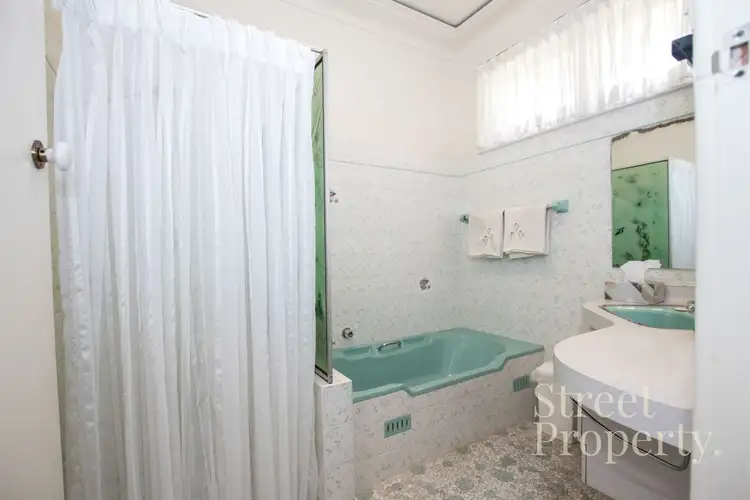 Fifth view of Homely house listing, 10 Fenwick Crescent, Whitebridge NSW 2290