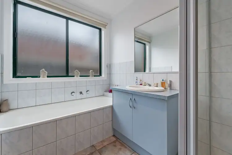 Sixth view of Homely house listing, 17 Brayford Nook, Craigieburn VIC 3064