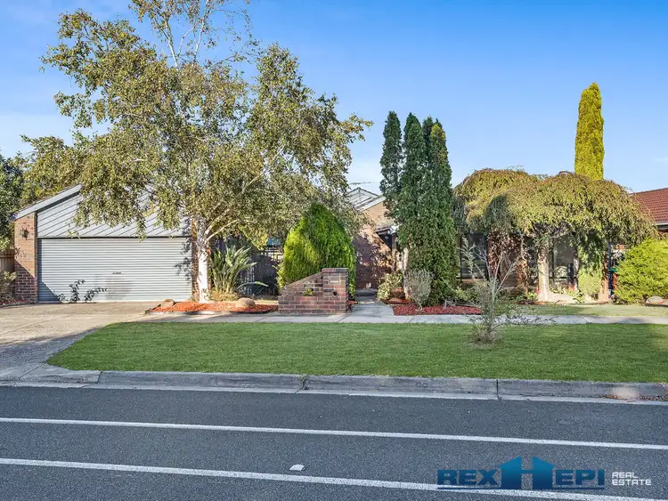 Main view of Homely house listing, 10 Reema Boulevard, Endeavour Hills VIC 3802