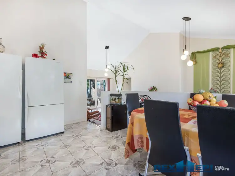 Fifth view of Homely house listing, 10 Reema Boulevard, Endeavour Hills VIC 3802