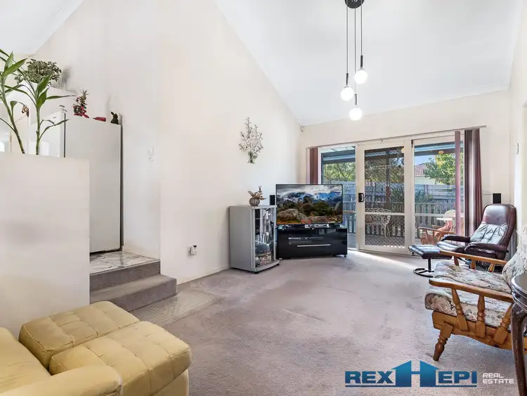 Sixth view of Homely house listing, 10 Reema Boulevard, Endeavour Hills VIC 3802