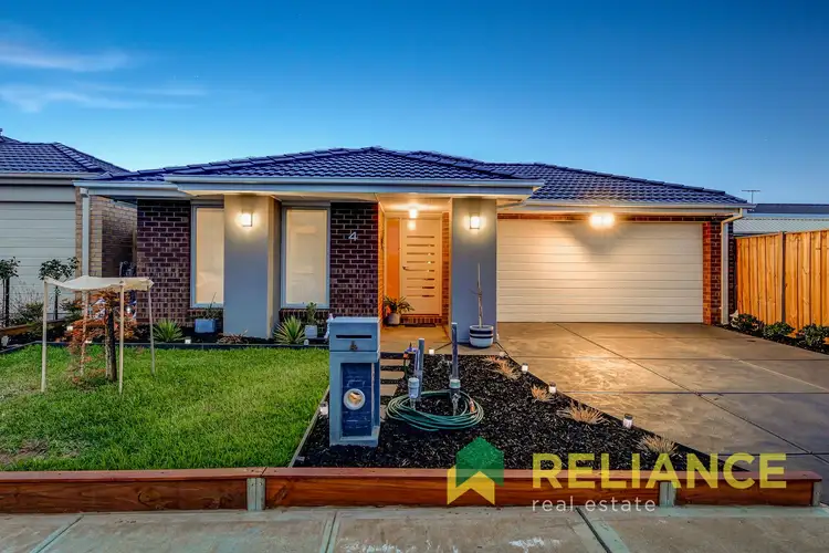 4 Sherbourne Road, Melton South VIC 3338