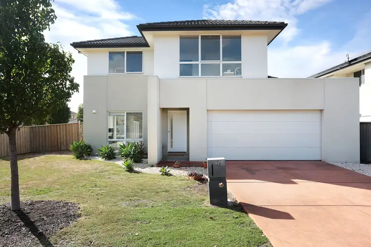 17 Montclair Street, Sanctuary Lakes VIC 3030