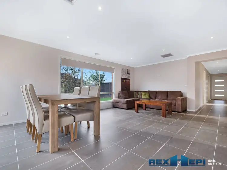 Fifth view of Homely house listing, 47 Sallybrook Circuit, Narre Warren VIC 3805
