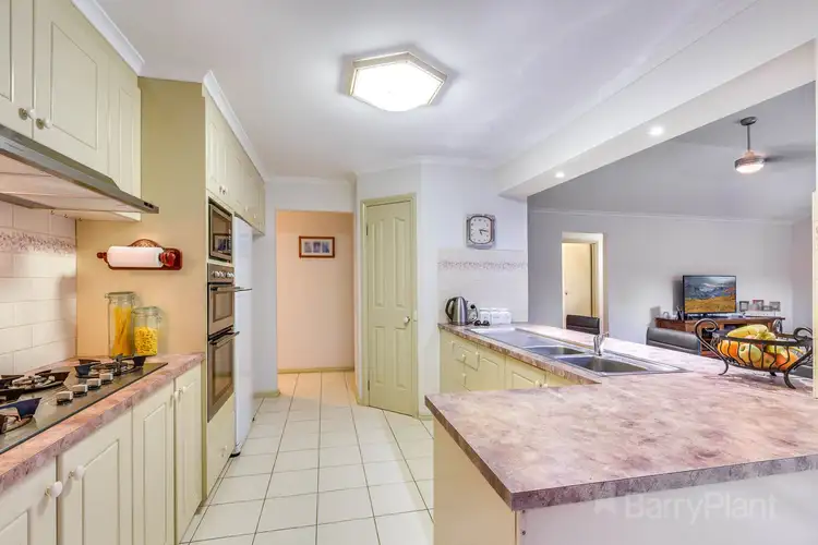 Fifth view of Homely house listing, 18 Dalkeith Court, Sunbury VIC 3429