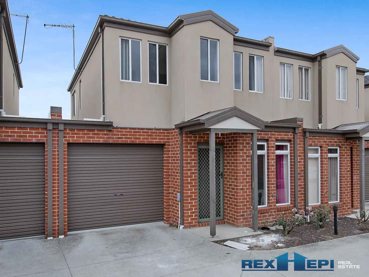 Main view of Homely unit listing, Unit 8/4 Young Road, Hallam VIC 3803