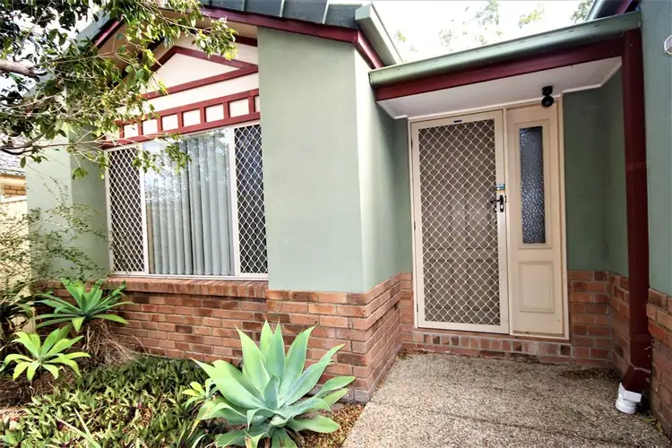 25 Starr Street, Forest Lake QLD 4078