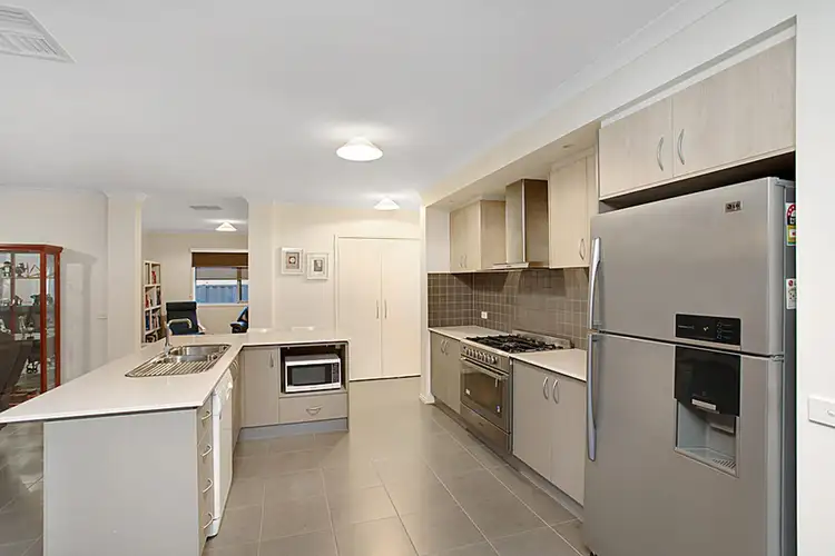 Fifth view of Homely house listing, 10 Gembrook Street, Manor Lakes VIC 3024