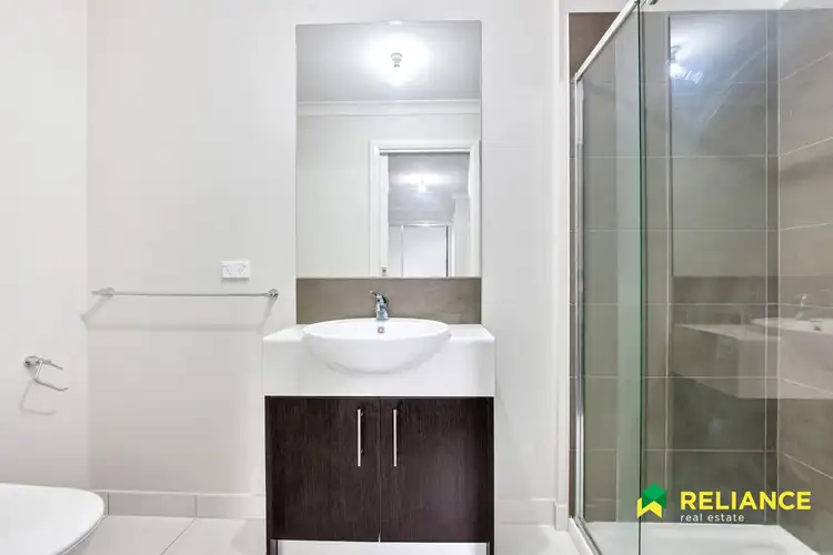Fifth view of Homely house listing, 10 Mala Street, Truganina VIC 3029