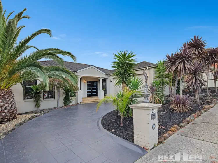 11 Montbrae Circuit, Narre Warren North VIC 3804