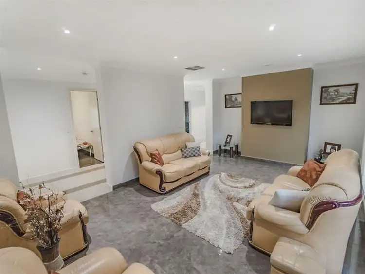 Sixth view of Homely house listing, 33 Coronet Avenue, Roxburgh Park VIC 3064