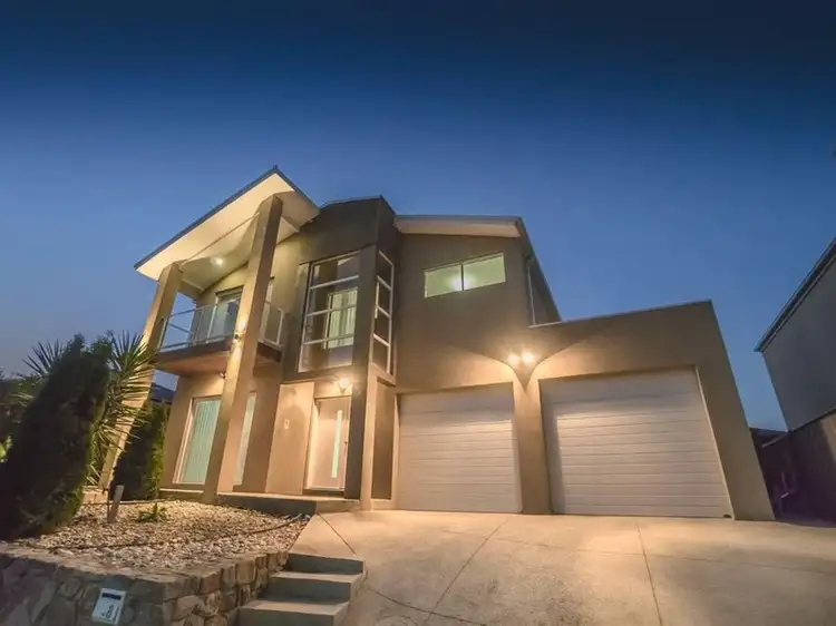 8 Silvan Terrace (Greenvale Lakes), Roxburgh Park VIC 3064