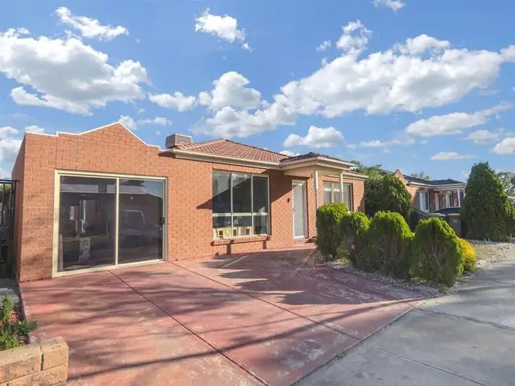 31 Sandover Drive, Roxburgh Park VIC 3064