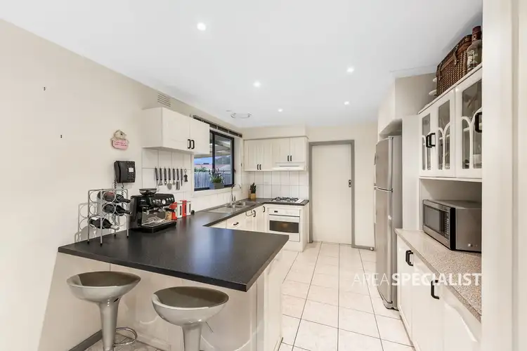 Fifth view of Homely house listing, 10 Rutland Court, Keysborough VIC 3173