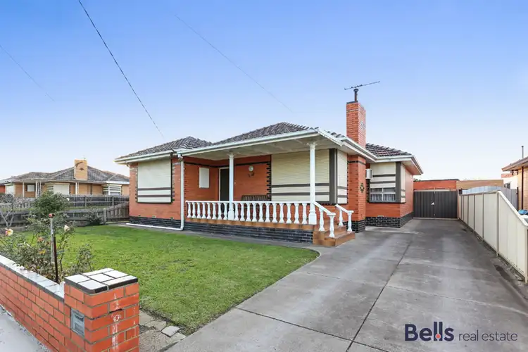 28 Lachlan Road, Sunshine West VIC 3020