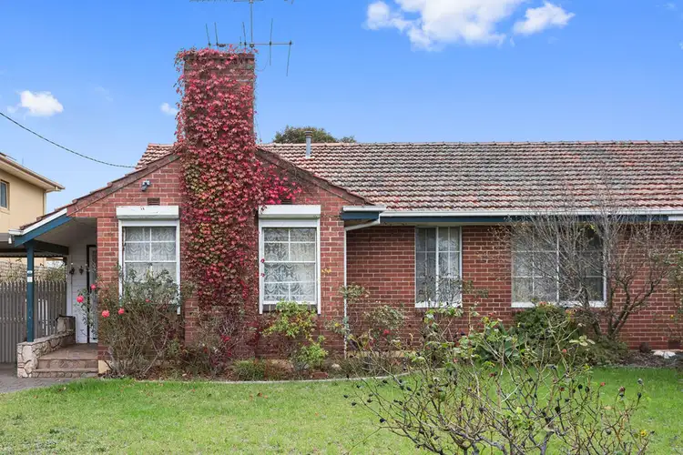 21 Caroline Street, Aberfeldie VIC 3040