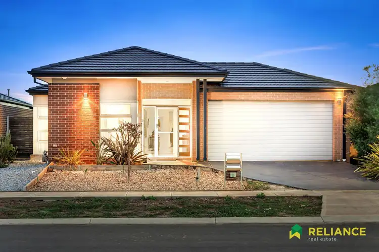 13 Canary Close, Truganina VIC 3029