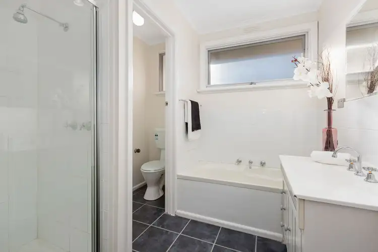 Sixth view of Homely unit listing, 1/152 Heatherdale Road, Vermont VIC 3133