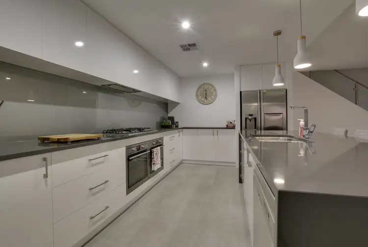 20 Azelia Approach, Madora Bay WA 6210