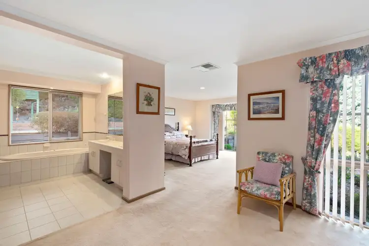 Fourth view of Homely house listing, 3 Gaelyne Court, Warranwood VIC 3134