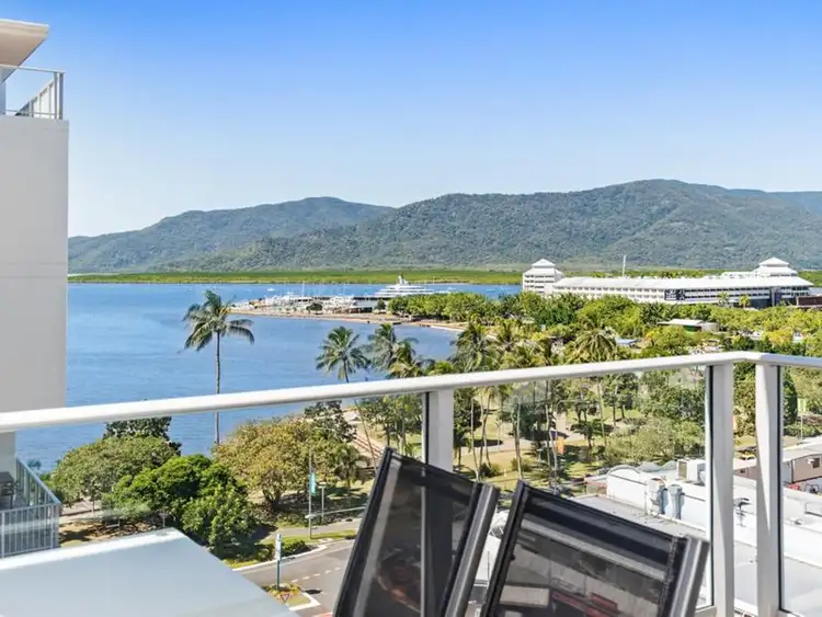 2 Aplin Street, Cairns City QLD 4870