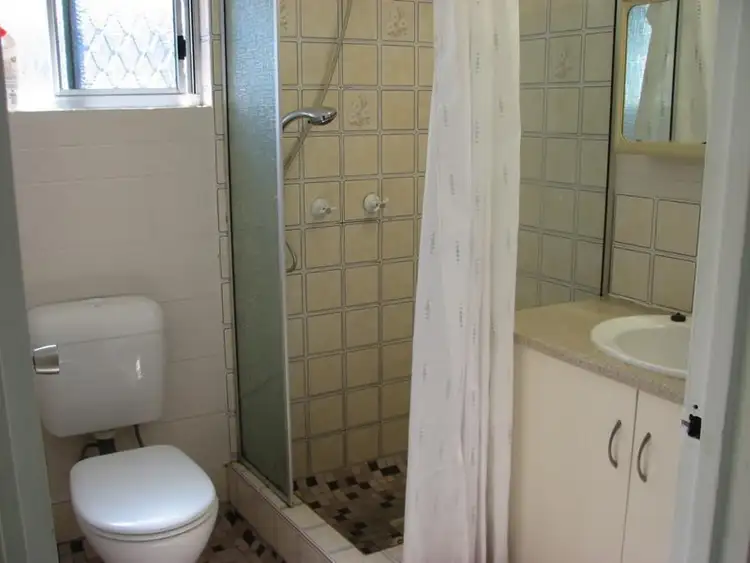 Seventh view of Homely villa listing, 1/122 Aumuller Street, Bungalow QLD 4870