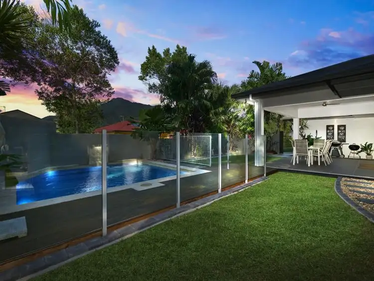 2-4 Bulba Street, Caravonica QLD 4878