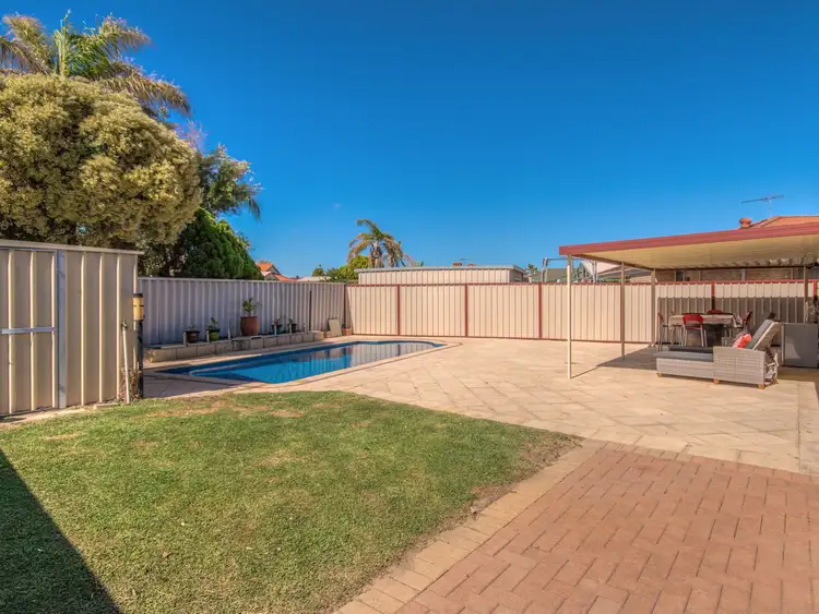 Fifth view of Homely house listing, 23 Montmartre Green, Port Kennedy WA 6172