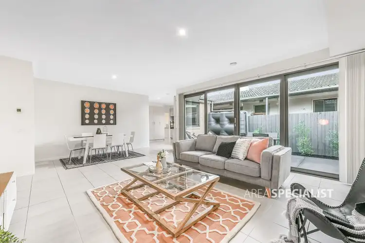 Fifth view of Homely house listing, 2 Jacaranda Street, Doveton VIC 3177