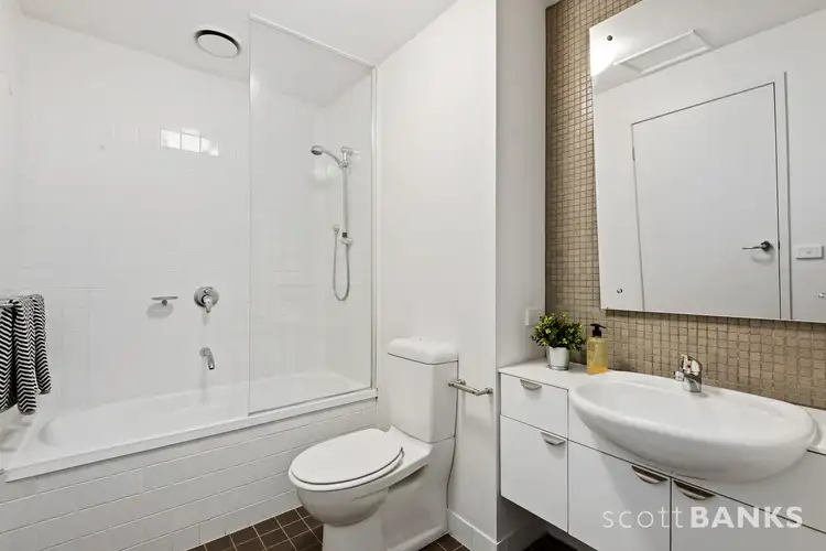 Fifth view of Homely apartment listing, 213/610 St Kilda Road, Melbourne VIC 3004