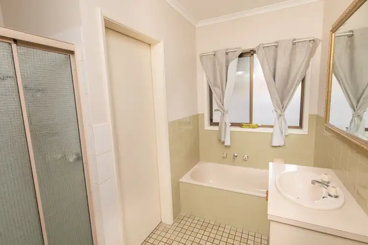 Sixth view of Homely unit listing, 2/305 Tenth Street, Mildura VIC 3500