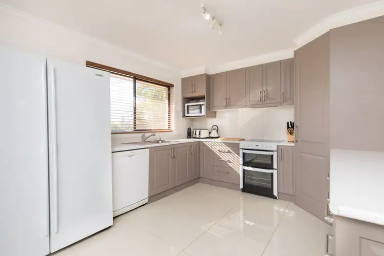 Fourth view of Homely house listing, 27 Lowan Avenue, Red Cliffs VIC 3496