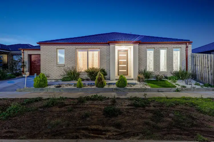 2 Tawny Court, Truganina VIC 3029