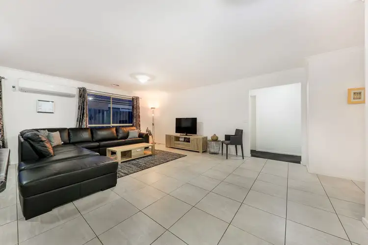 Sixth view of Homely house listing, 2 Tawny Court, Truganina VIC 3029