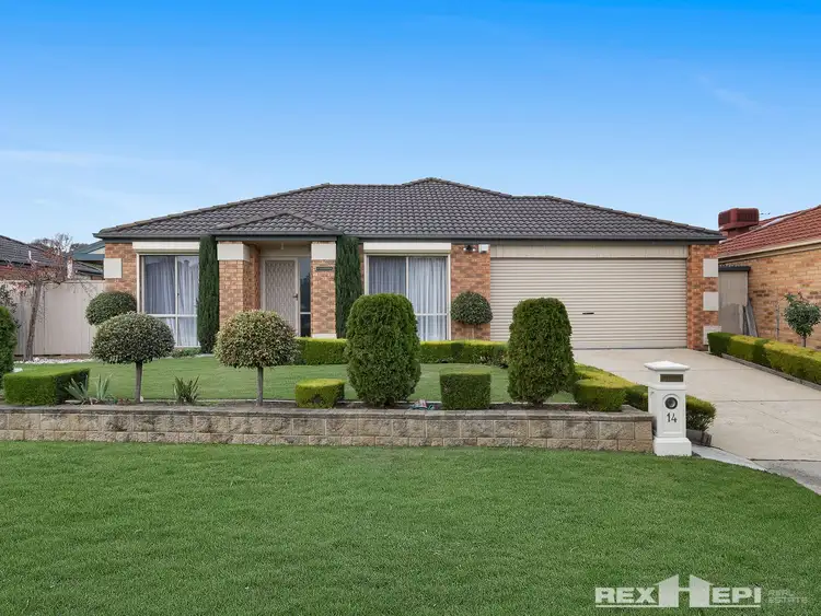 14 Hasluck Crescent, Lynbrook VIC 3975