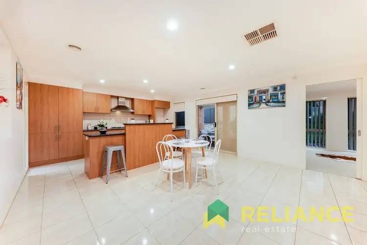 Fifth view of Homely house listing, 2 Anna Maree Place, Caroline Springs VIC 3023